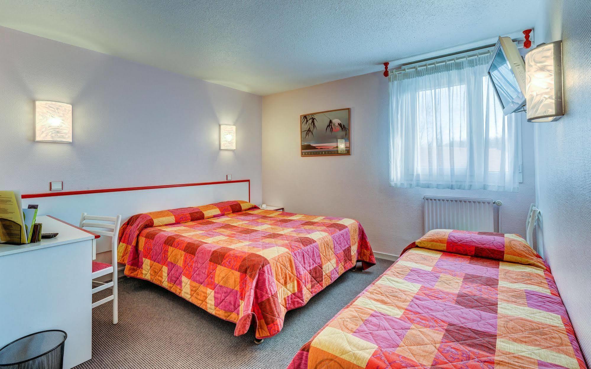 Logis Le Moulin Des Gardelles Hotel