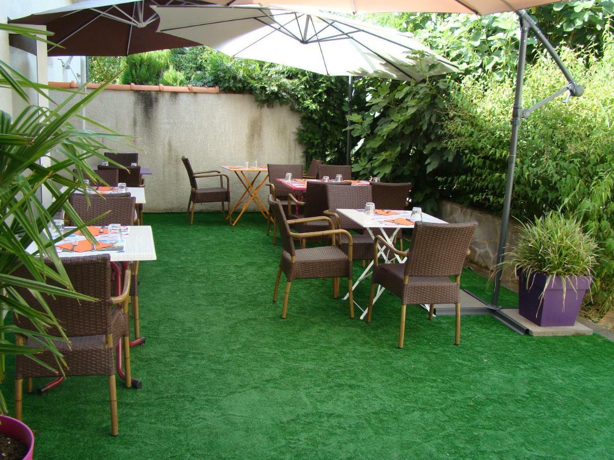 Logis Le Moulin Des Gardelles Hotel 3*